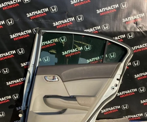 Двери для Honda Civic FB 2012-2015 седан на фотографиях
