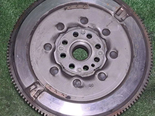 Маховик для Nissan X-Trail T32 RU 2015-2022 на фотографиях