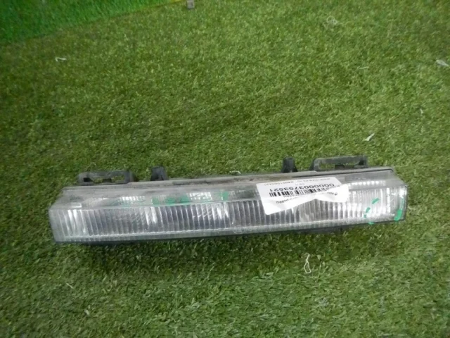 Дневной ходовой огонь правый для Mercedes-Benz GL class X166 2012-2016 на фотографиях