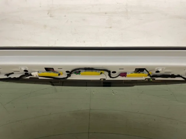 Крышка багажника для Audi Q7 4M 2015+ на фотографиях