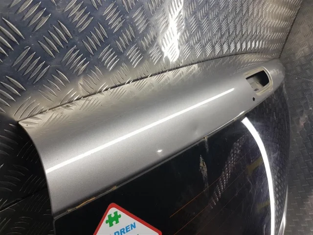 Крышка багажника для Hyundai H-1 TQ 2007-2018 на фотографиях