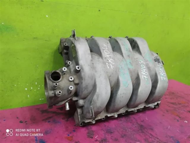 Впускной коллектор для Audi Q7 4L 2005-2015 на фотографиях