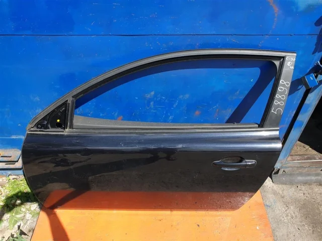 Дверь передняя левая для Volvo C30 MK 2006-2013 на фотографиях