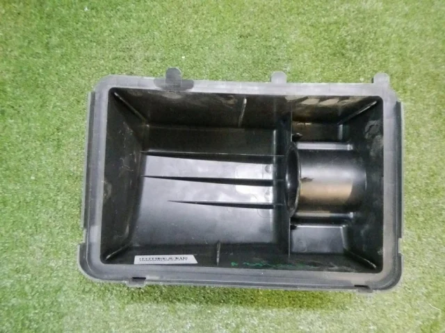 Корпус воздушного фильтра для Mazda CX 5 KF 2017 на фотографиях