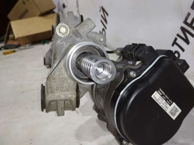 Рулевая рейка для Toyota RAV4 XA50 2019+ на фотографиях