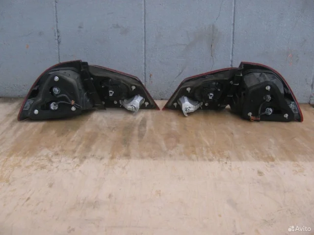 Фонарь левый для Honda Civic FA 2005-2010 седан на фотографиях