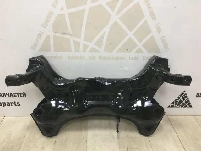 Подрамник двигателя для Hyundai Solaris 1 рестайлинг 2014-2017 на фотографиях