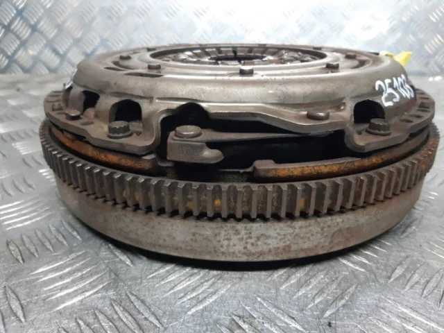 Сцепление в сборе для Volkswagen Passat (B7) 2010-2014 на фотографиях