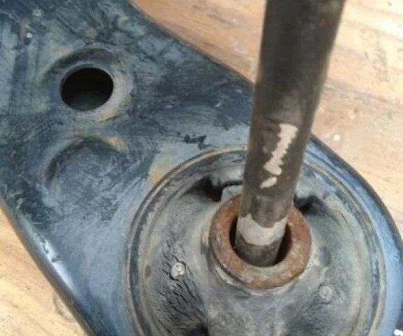 Качающийся рычаг правый для Toyota Corolla E140/E150 Седан 2006-2013 на фотографиях