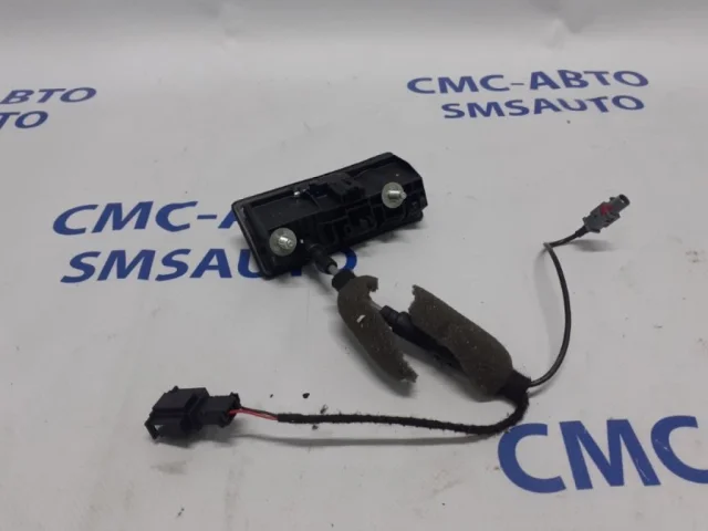 Камера заднего вида для Volkswagen Touareg II (7P5) 2010-2014 на фотографиях