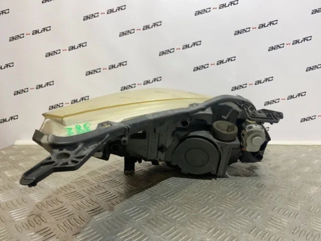 Фары для Peugeot 508 Седан 2011-2018 на фотографиях