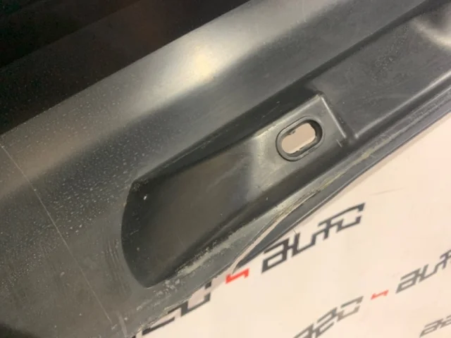 Накладка порога левая для Volvo C30 MK 2006-2013 на фотографиях