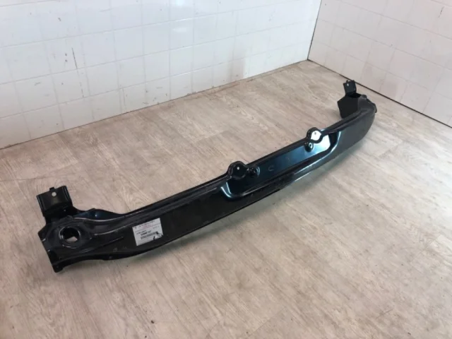 Усилитель бампера передний нижний для Mitsubishi Pajero Sport KH0 2008-2013 на фотографиях