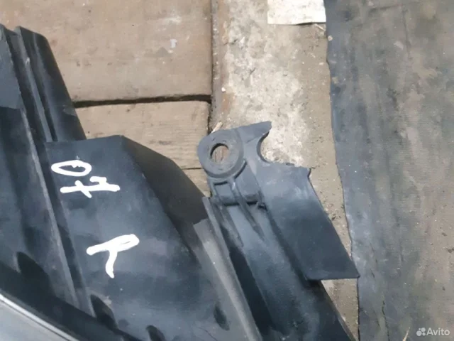 Фара правая для Opel Zafira B 2005-2015 на фотографиях