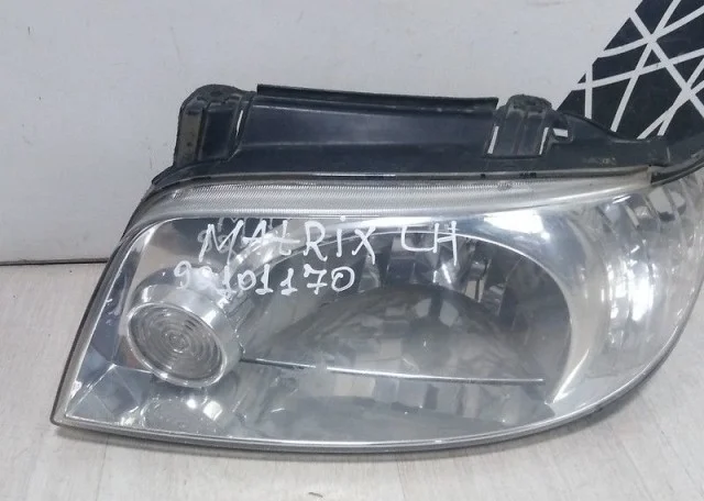 Фара левая для Hyundai Matrix FC 2001-2010 на фотографиях
