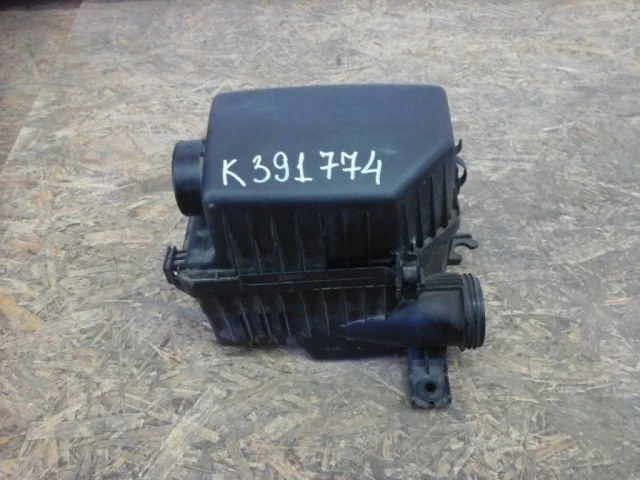 Корпус воздушного фильтра (нижняя часть) для Hyundai Solaris 1 RB (2011-2013) Хэтчбек на фотографиях