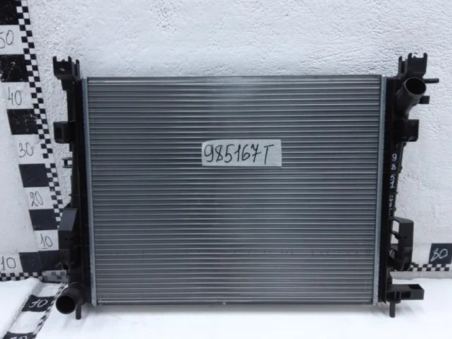 Радиатор охлаждения ДВС для Renault Sandero BS 2007-2014 на фотографиях