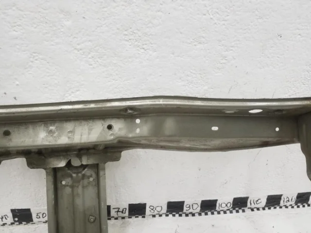 Панель радиатора (телевизор) для Renault Sandero BS 2007-2014 на фотографиях