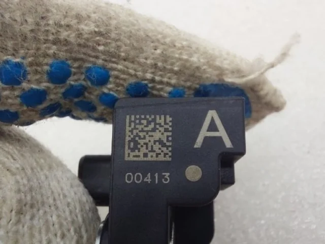 Датчик лобового удара для Ford Explorer U502 2011-2016 на фотографиях