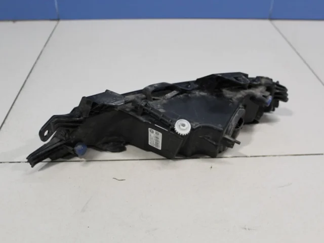 Противотуманка (ПТФ) передняя левая для Skoda Rapid I NH3 2012-2017 на фотографиях