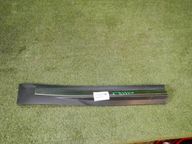 Молдинг двери задний правый для Infiniti FX S51 2008-2013 на фотографиях