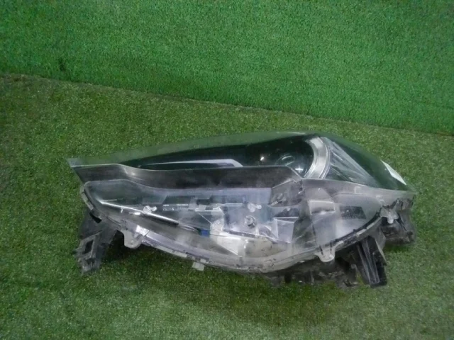 Фара ксенон левая для Mazda CX 5 KF 2017 на фотографиях