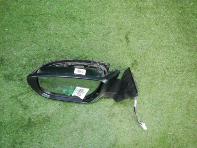 Стекла и зеркала для Nissan Qashqai J11 2013-2019 на фотографиях