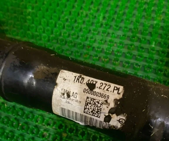 Привод передний правый для Volkswagen Passat (B7) 2010-2014 на фотографиях