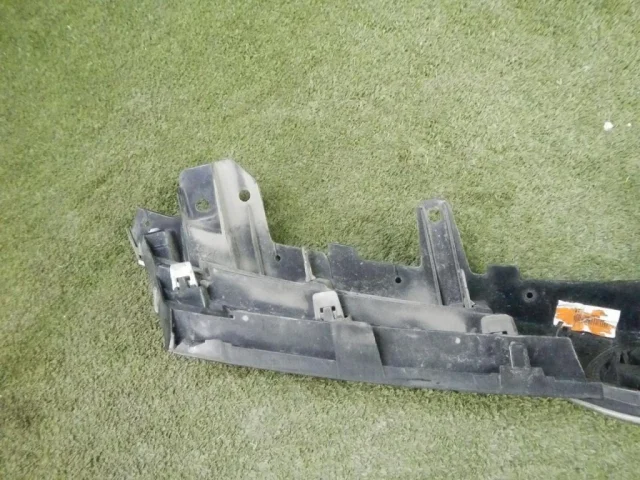 Решетка радиатора для Toyota Corolla E180 rest (RU) 2016-2019 на фотографиях