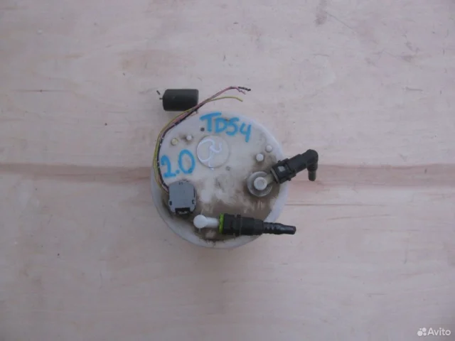 Топливный насос для Suzuki Grand Vitara 1998-2005 на фотографиях