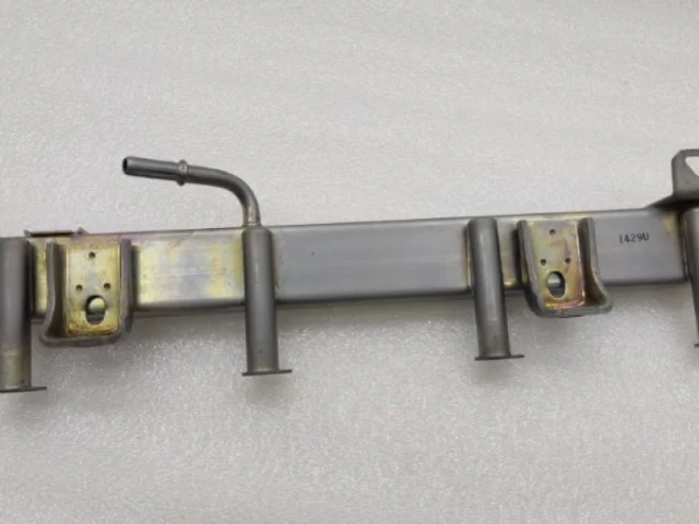 Топливная рампа для Toyota RAV4 XA50 2019+ на фотографиях