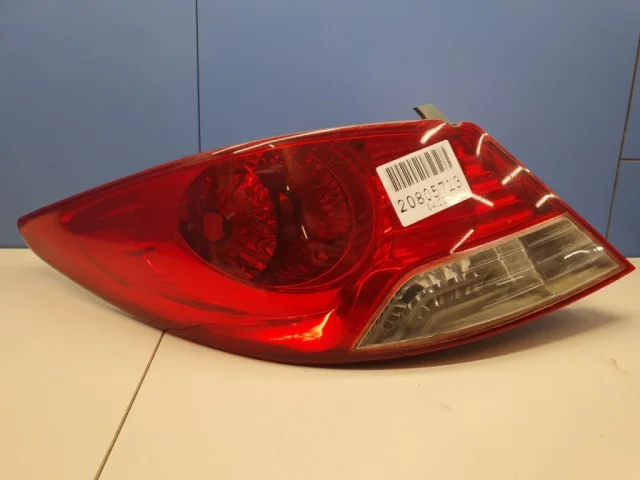 Фонарь внешний левый для Hyundai Solaris 1 RB (2011-2013) на фотографиях