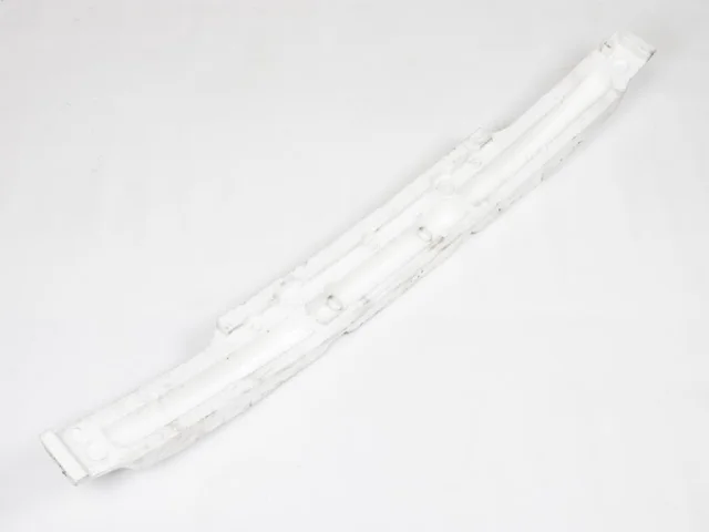 Бампер для Toyota Corolla E120/E130 Седан 2000-2007 на фотографиях