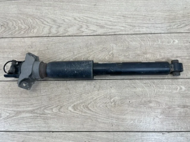 Амортизатор задний правый для Audi Q7 4M 2015+ на фотографиях