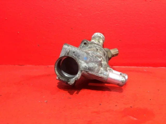 Корпус термостата системы охлаждения ДВС для Honda Civic EJ, EK, EN 1995-2001 седан на фотографиях