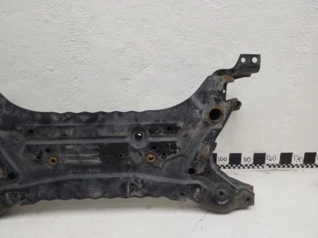 Подрамник двигателя для Mitsubishi Outlander III GF0W 2012-2016 на фотографиях