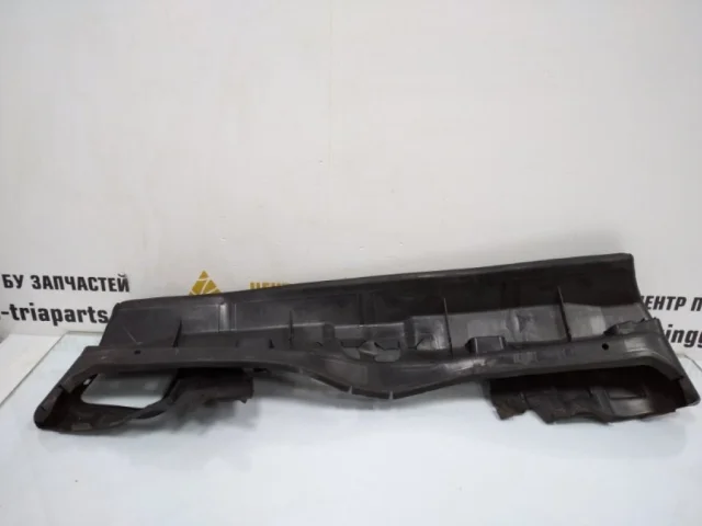 Воздуховод радиатора левый для BMW X3 G01 2017-2023 на фотографиях