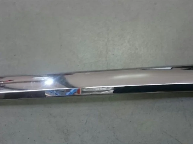 Молдинг крышки багажника для Toyota Corolla E160/E180 Седан (RU) 2012-2016 на фотографиях