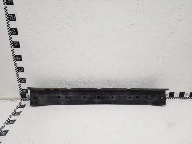 Усилитель переднего бампера для Mitsubishi Pajero Sport KS0W 2016+ на фотографиях