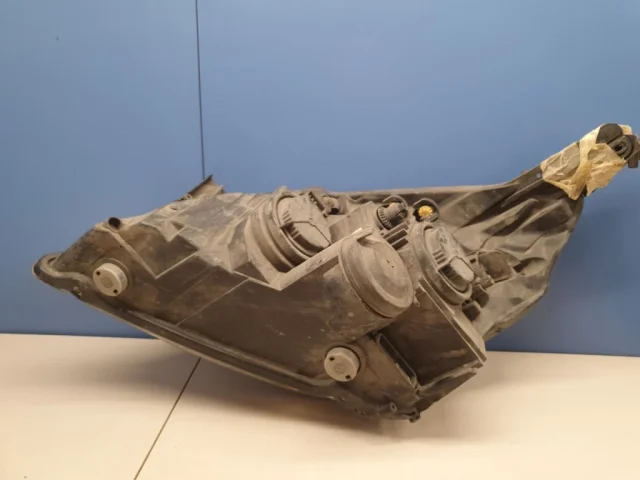 Фары для Opel Vectra C 2002-2008 на фотографиях