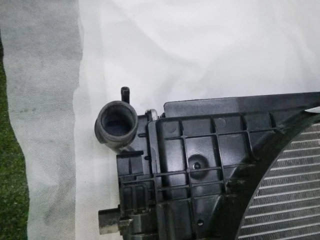 Диффузор вентилятора для Skoda Rapid I NH3 2012-2017 на фотографиях