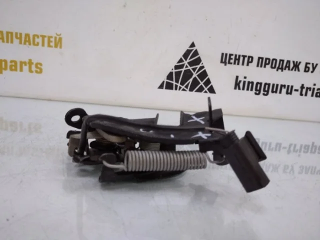 Замок капота для BMW X6 G06 2019+ на фотографиях