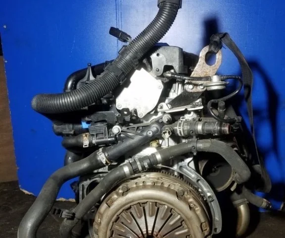 Двигатель без навесного для Ford Kuga CBS 2013-2016 на фотографиях