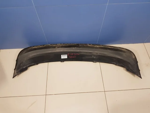 Накладка переднего бампера для Skoda Rapid I rest NH3 2017-2020 на фотографиях