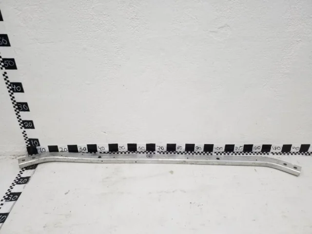 Панель радиатора (телевизор) для BMW X3 G01 2017-2023 на фотографиях