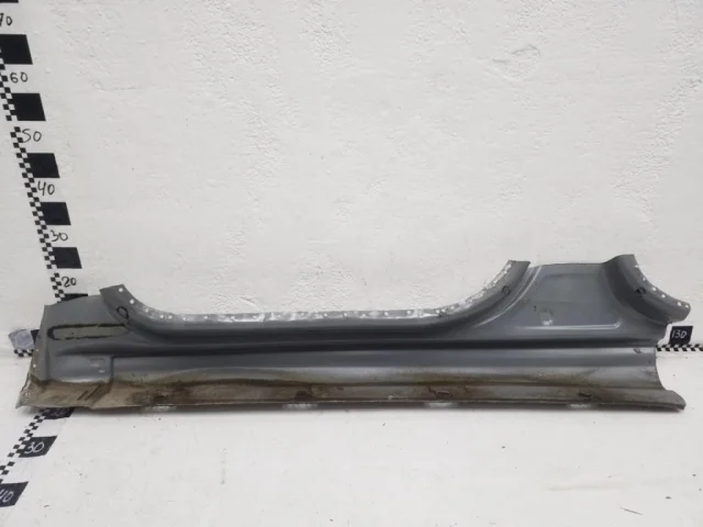 Порог правый для Hyundai Solaris 2 (2017-2022) на фотографиях