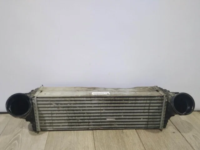 Интеркулер для BMW X5 Е70 2006-2013 на фотографиях