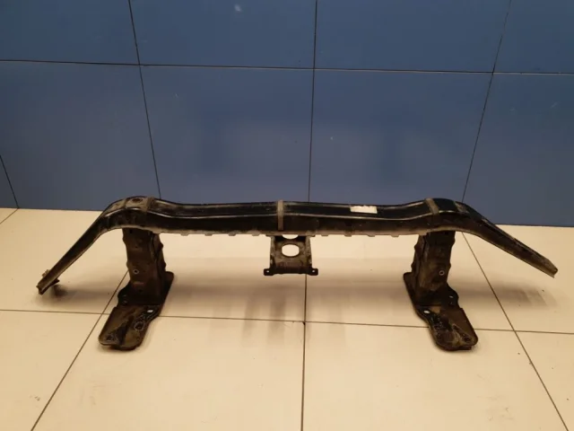 Усилитель бампера передний верхний для Mercedes-Benz GLE class W166 2015-2018 на фотографиях