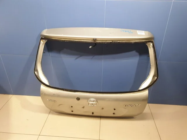 Крышка багажника для Toyota Corolla E120/E130 Хэтчбек 2001-2007 на фотографиях