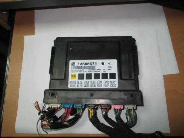 Блок комфорта для Chevrolet Cruze 1 J300 2009-2015 на фотографиях